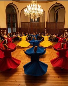 WHIRLING DERVISHES, NHỮNG VÒNG XOÁY KỲ DIỆU