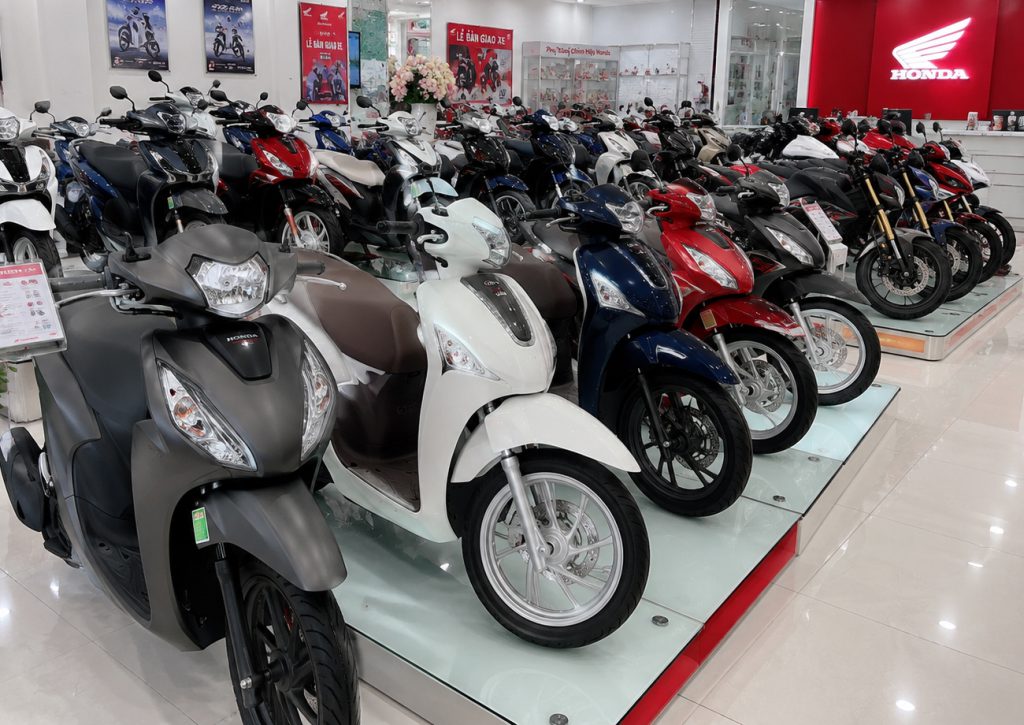 Một thoáng xe máy buổi đầu tiên