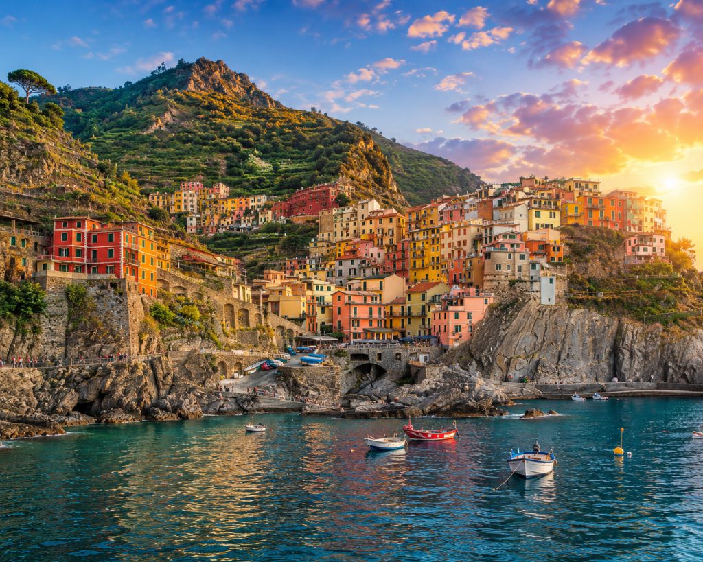 Tươi thắm sắc màu phố phường. Năm ngôi làng- Cinque Terre